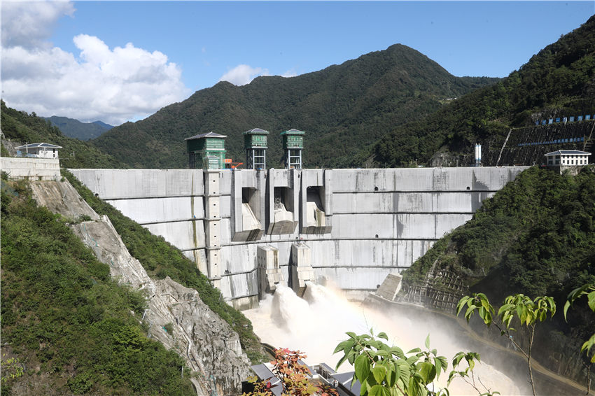 航拍引漢濟(jì)渭三河口水利樞紐。劉正根攝