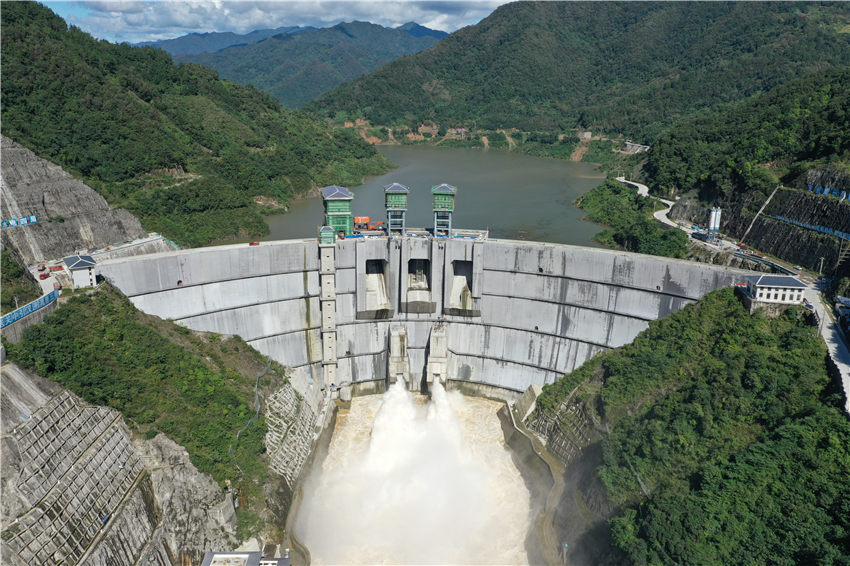 航拍引漢濟渭三河口水利樞紐。劉正根攝